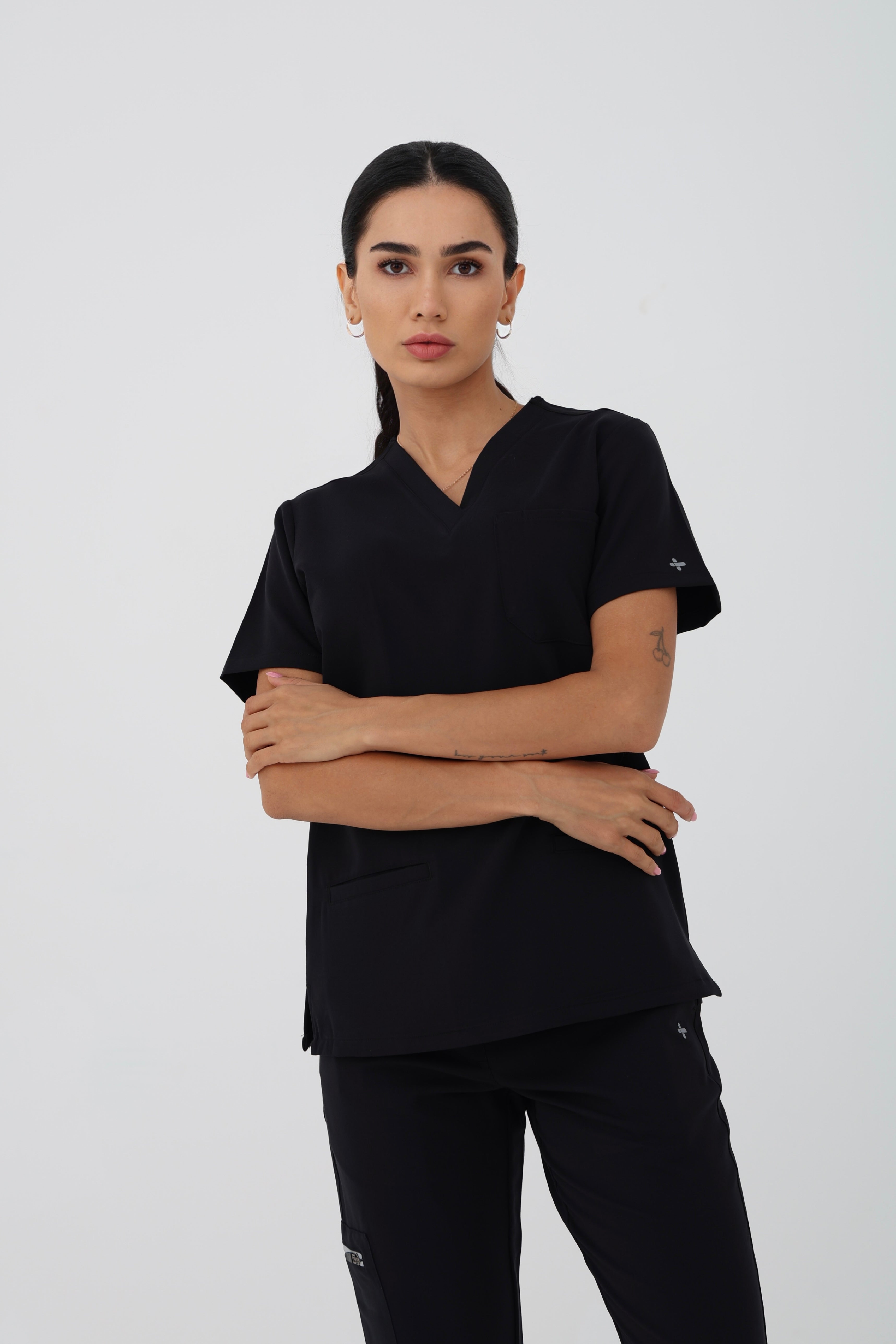 Verona Scrub Top in Black – Women | Coolmedz
