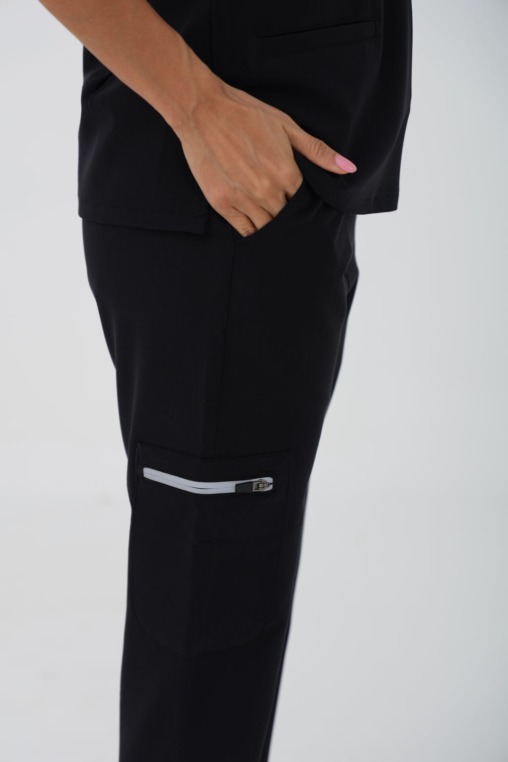 Forli Scrub Bottom in Black – Women | Coolmedz
