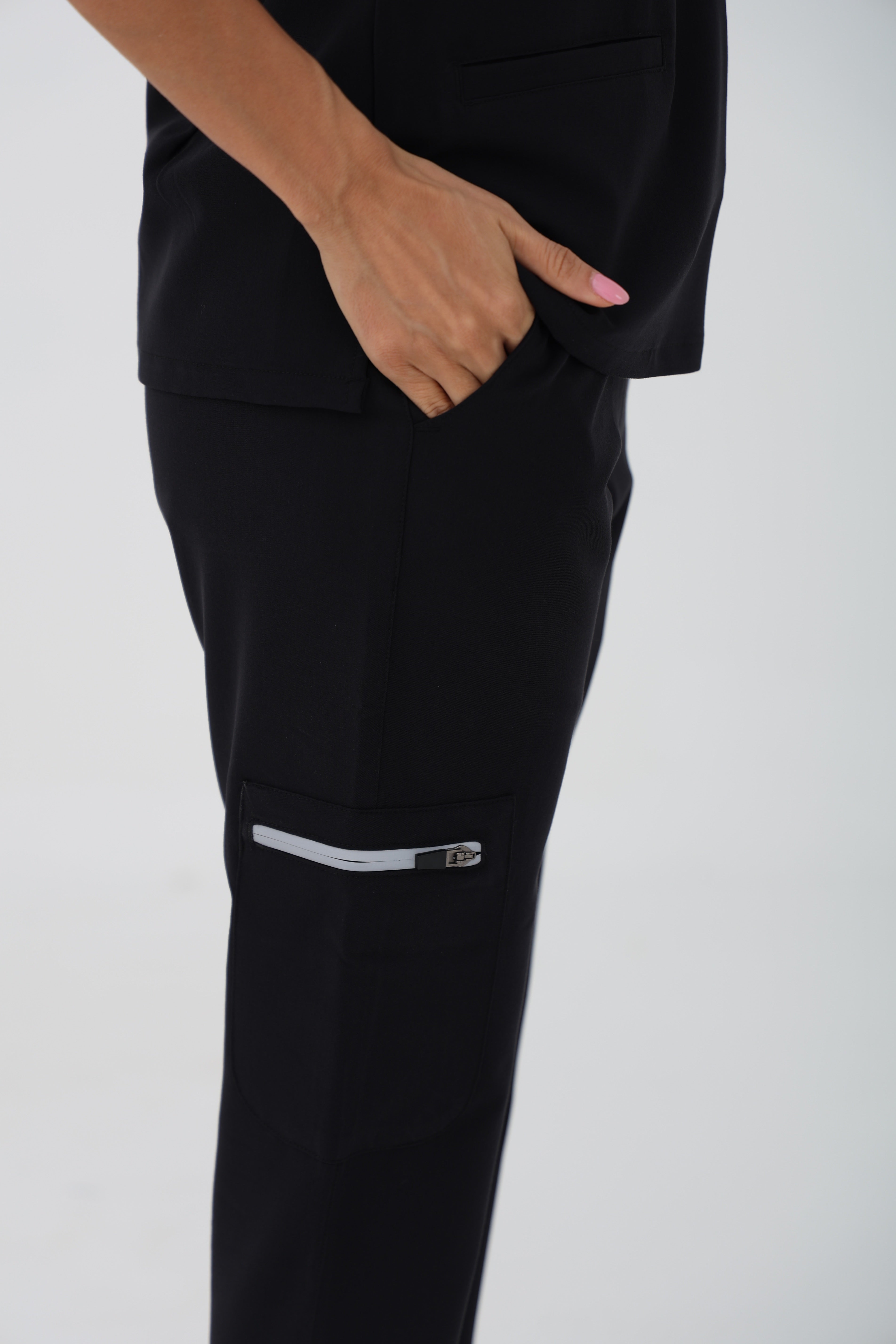 Forli Scrub Bottom in Black – Women | Coolmedz