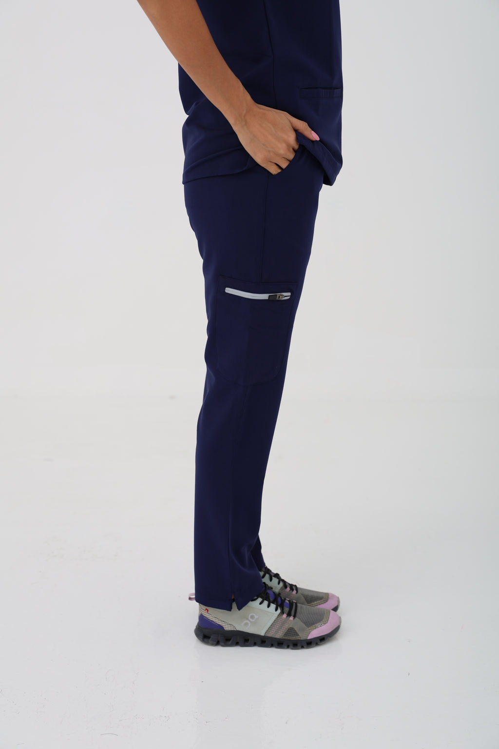 Forli Scrub Bottom in Navy – Women | Coolmedz