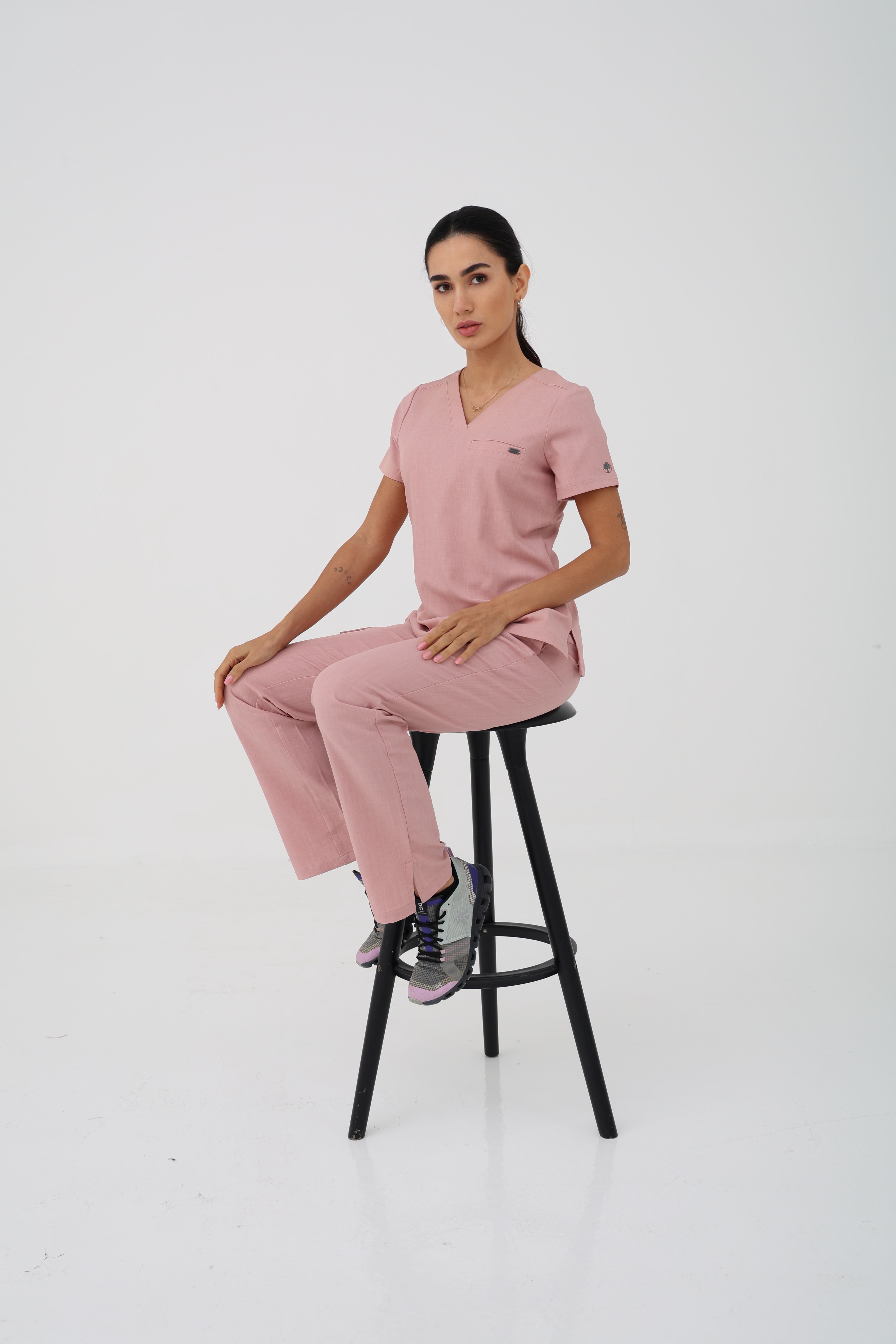 Billie V-Neck Scrub Top in Pink Pearl – Women | Healing Hands