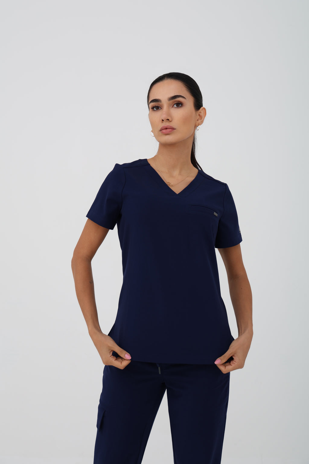 Billie V-Neck Scrub Top in Navy – Women | Healing Hands