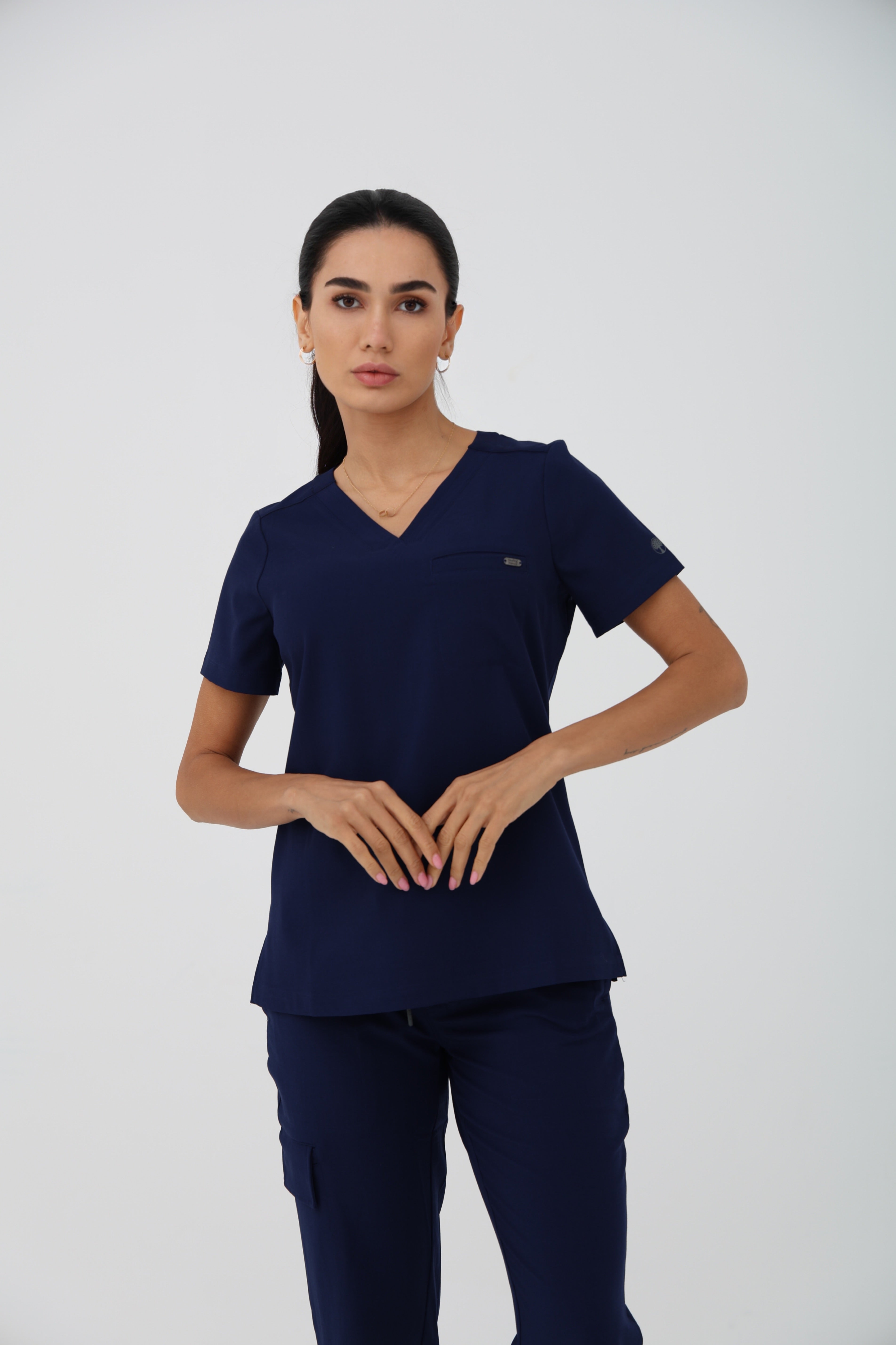 Billie V-Neck Scrub Top in Navy – Women | Healing Hands