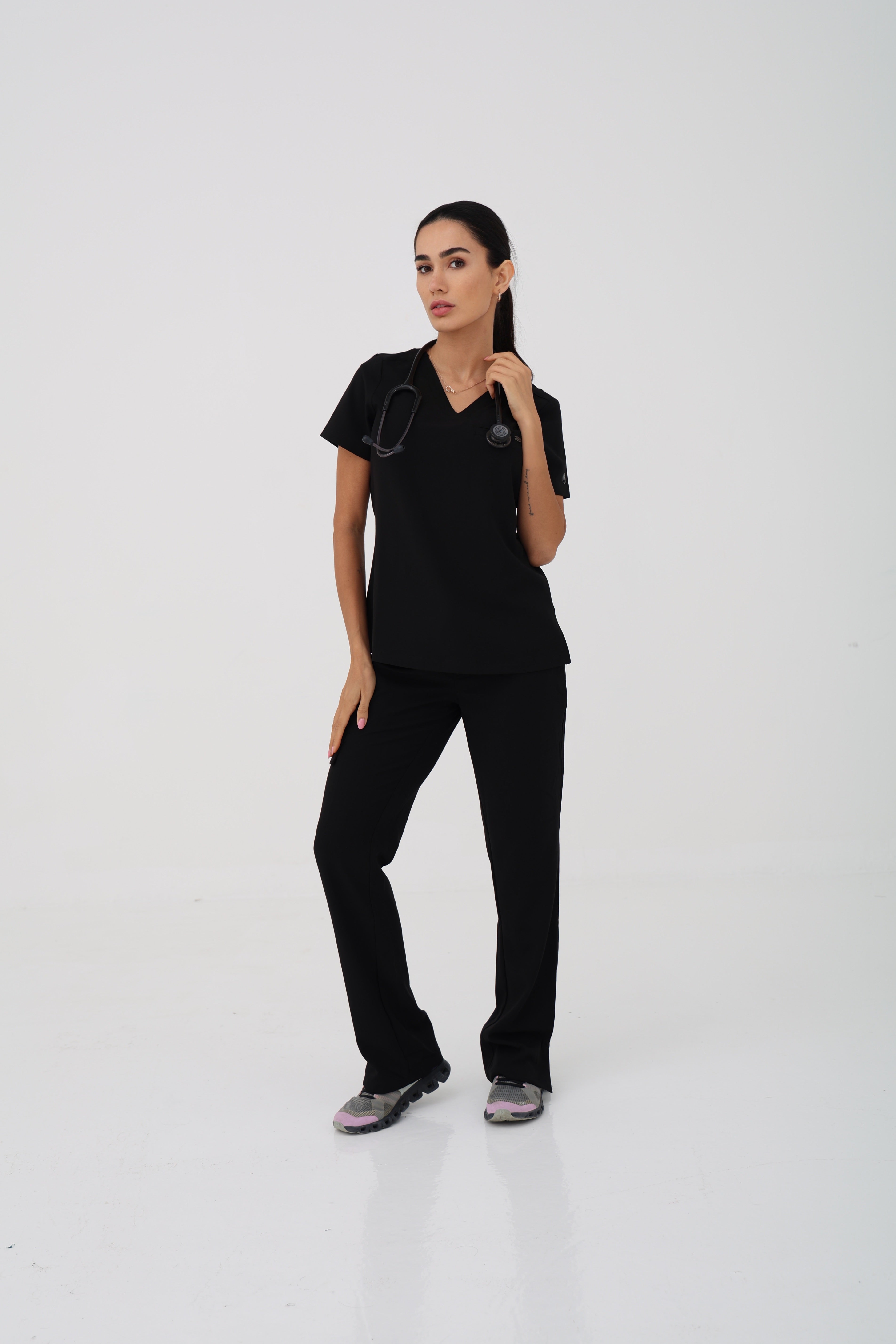 Billie V-Neck Scrub Top in Black – Women | Healing Hands